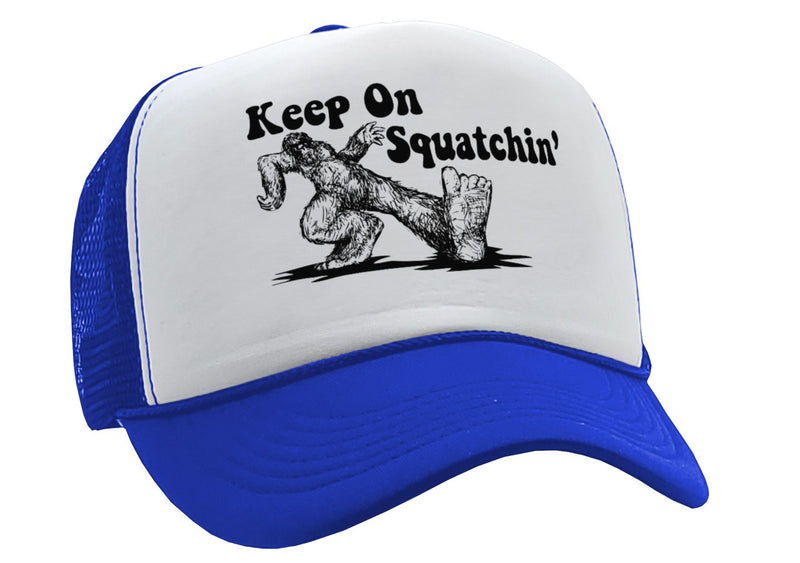 KEEP ON SQUATCHIN' - Five Panel Retro Style TRUCKER Cap
